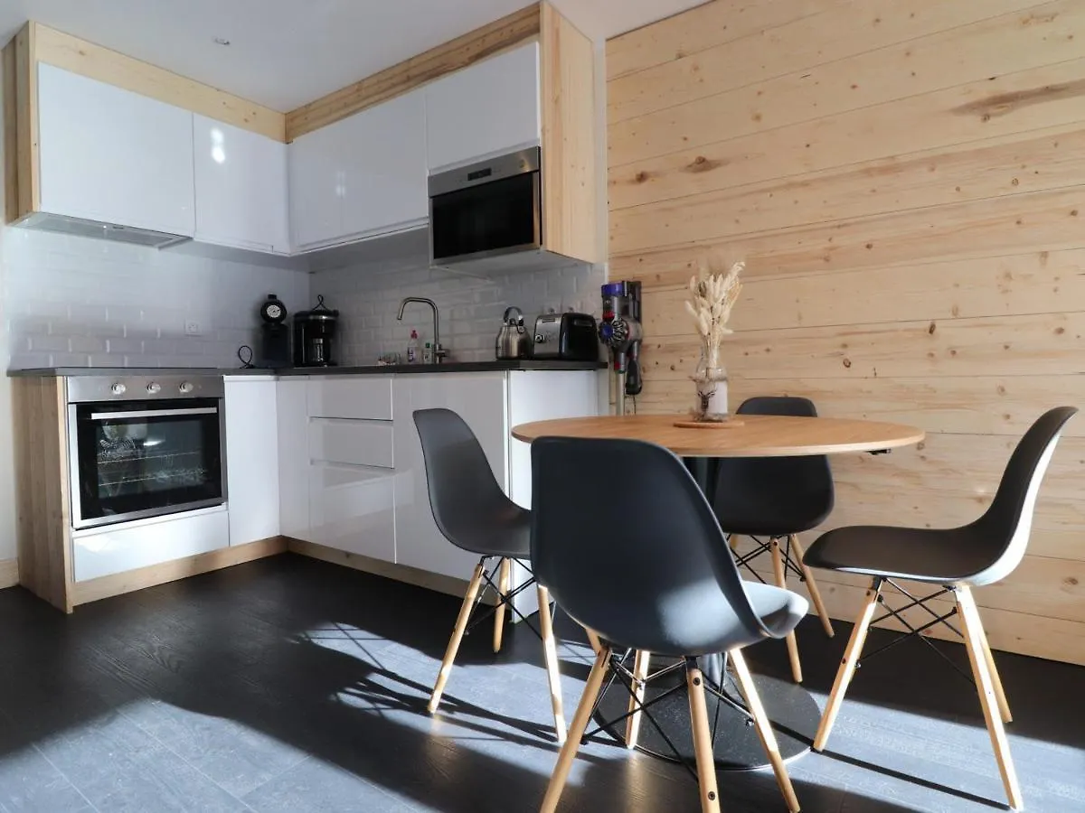 Studio Renove Tout Confort, Proche Pistes Et Commerces, Balcon, Tignes Val Claret - Fr-1-502-443 0*,  Francja
